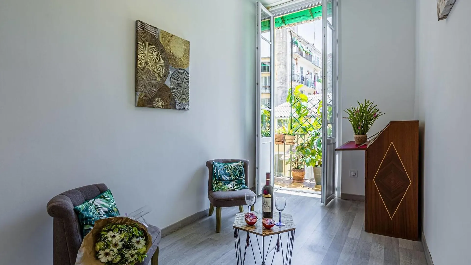 Guisol - Typical Nice 3 Bedroom Ac Near Port Appartement
