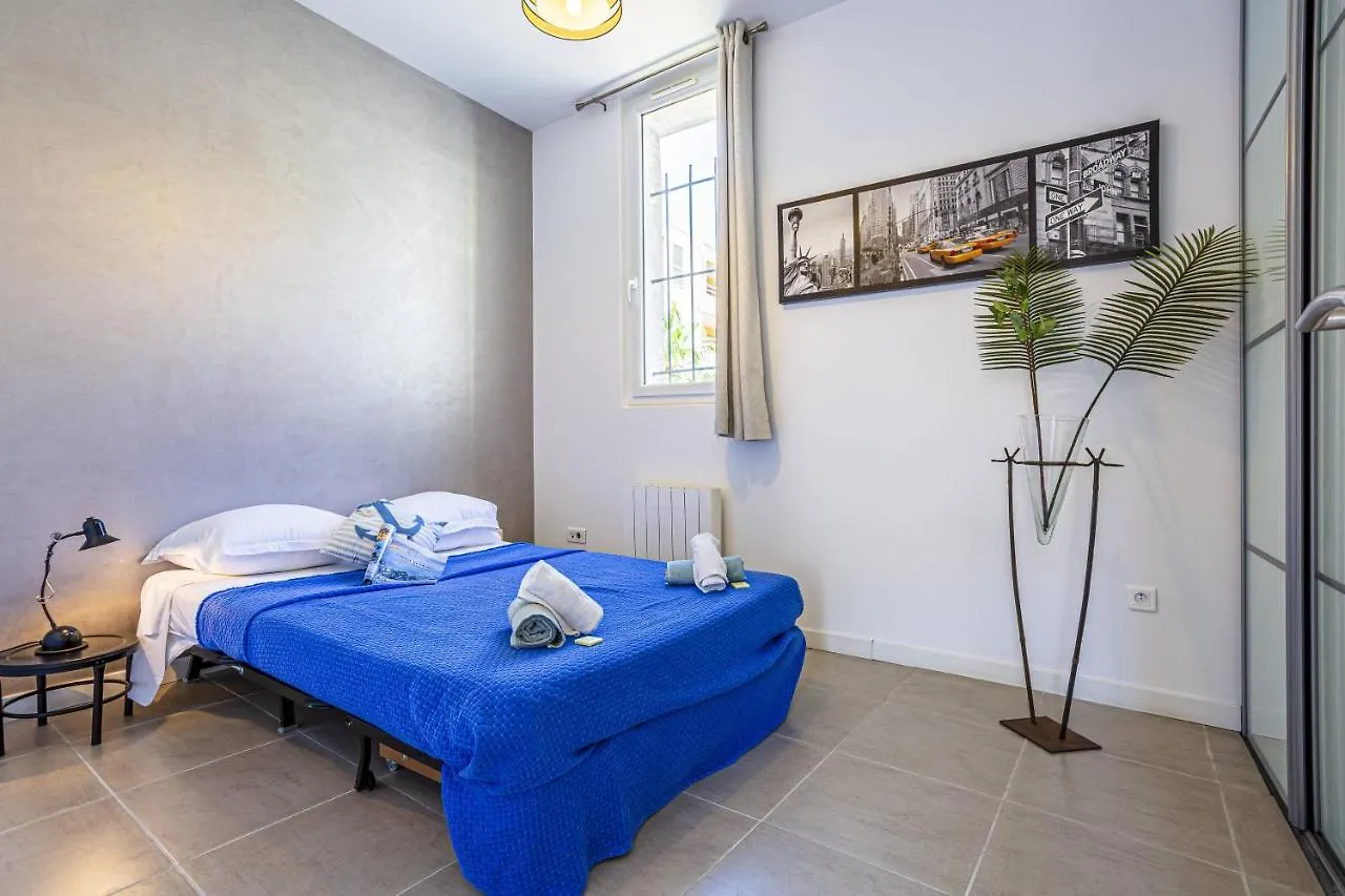 Guisol - Typical Nice 3 Bedroom Ac Near Port 0*,  France
